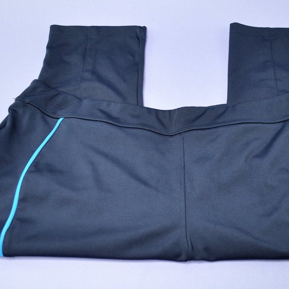 Magic Fit Navy Blue Cropped Fitness Leggings - Picture 2 of 4